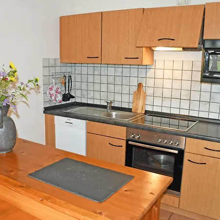 Im Fischerdorf Und Neu Reddevitz