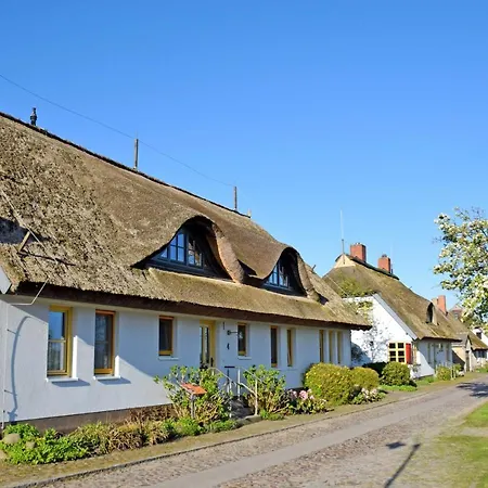 Im Fischerdorf Und *